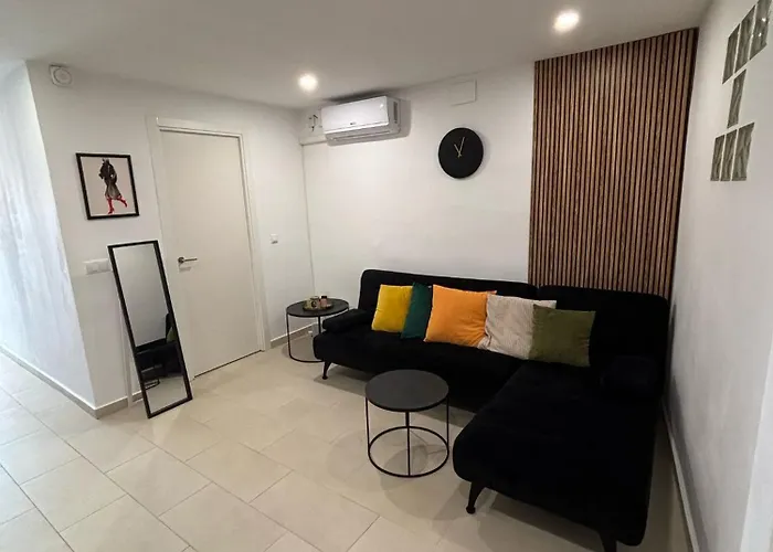 Apartment Angel 29